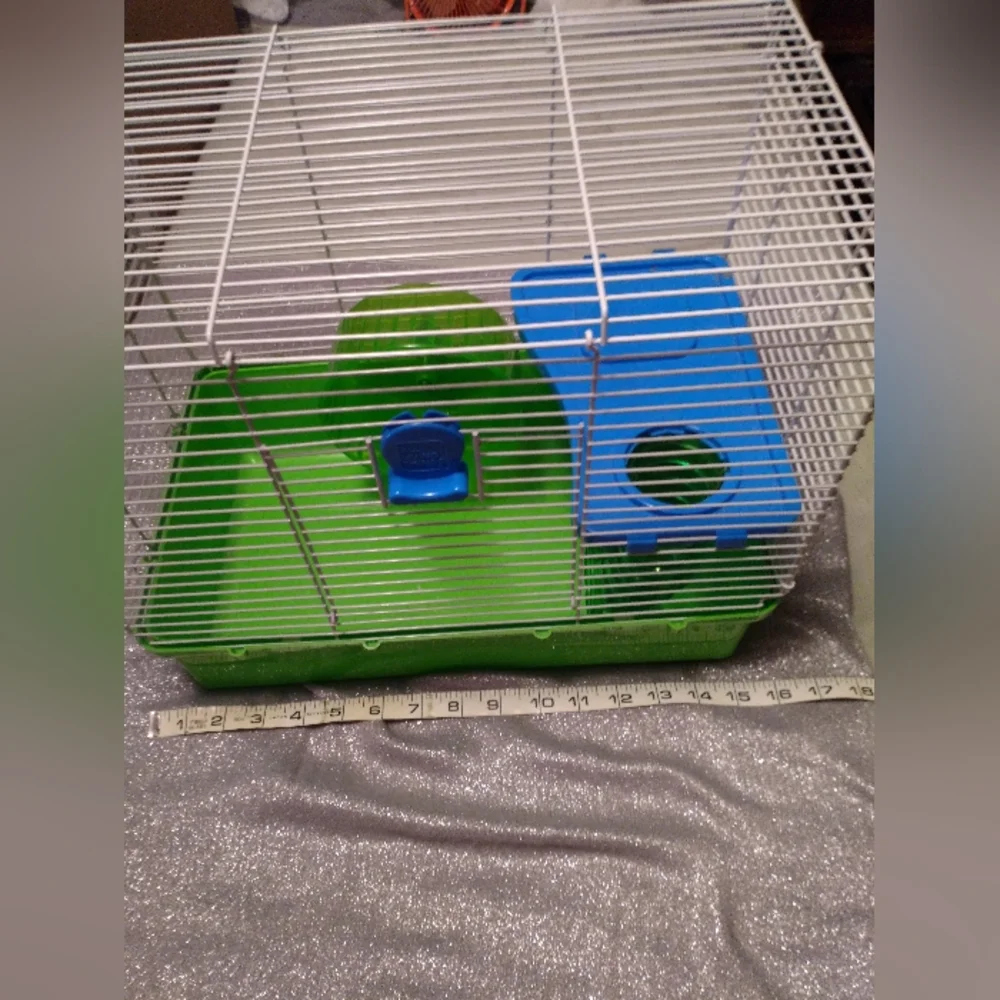Hamster and Gerbil Home, New-NO BOX Simple No-Tool Assembly, 15inX 9inX 15.1in